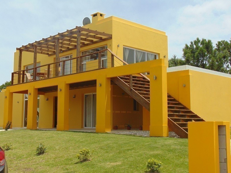 Casa en venta en Altos de Punta Piedras.